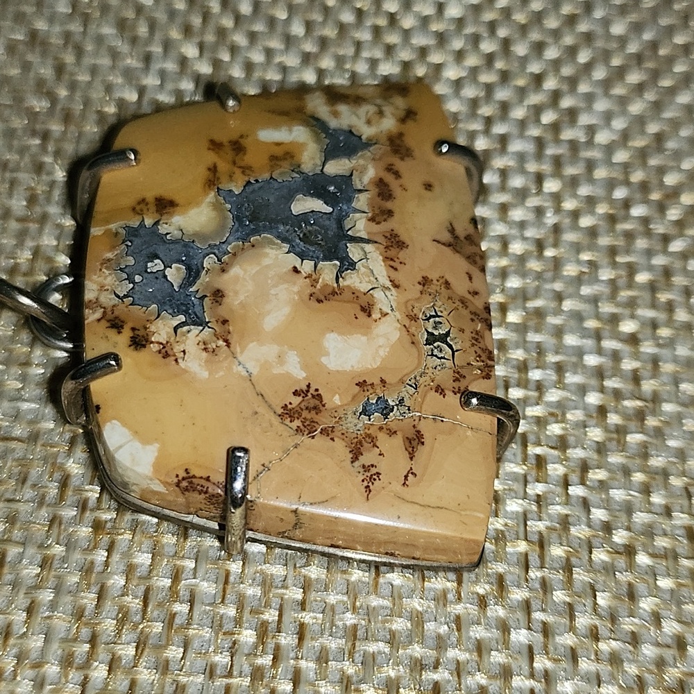 Unique Stone Pendant with Earthy Tones - Picture 2 of 7